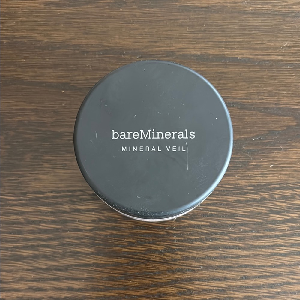 bareMinerals Mineral Veil in Black Container